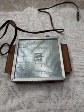 Salton Hot-Ray Electric Food Warmer Hot Plate - Silver with Wood Handles